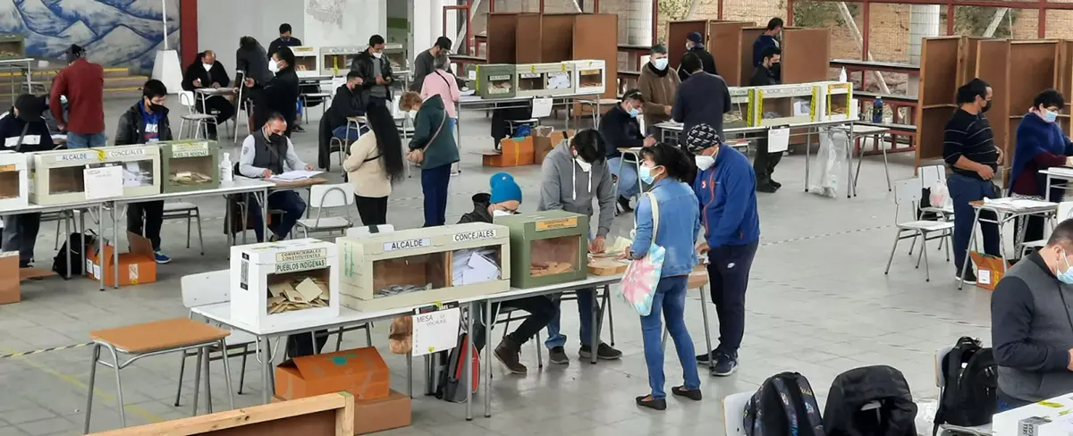Derrota histórica para la derecha en elecciones constituyentes de Chile