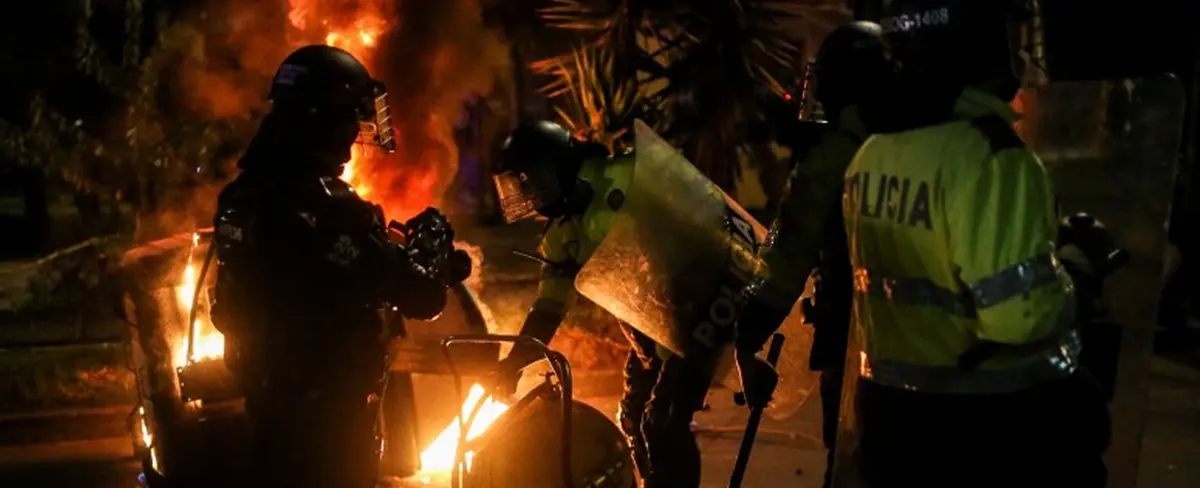 Esmad arremete contra el homenaje a víctimas de las protestas en Bogotá