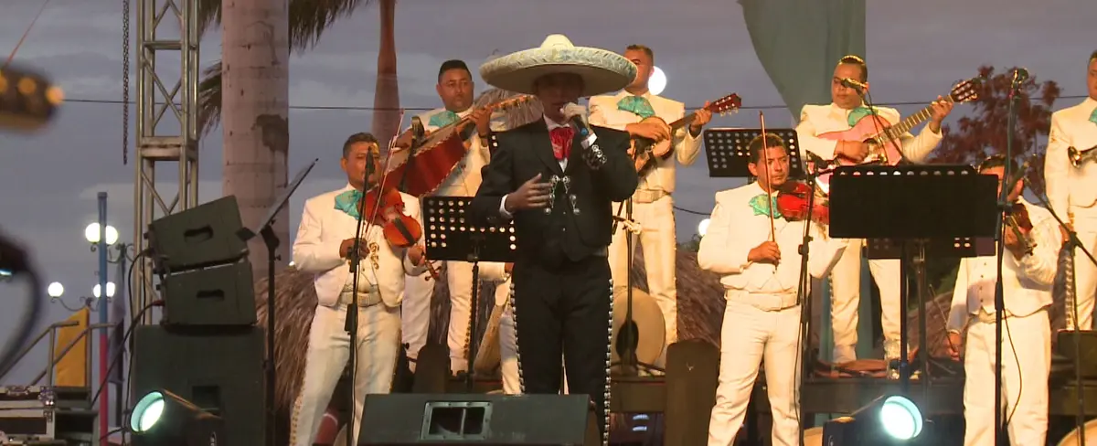 Capitalinos disfrutan del concierto lírico “Amor de Madres”