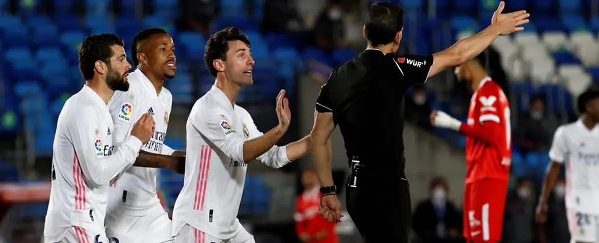 El Real Madrid no aprovecha la oportunidad y empata ante el Sevilla
