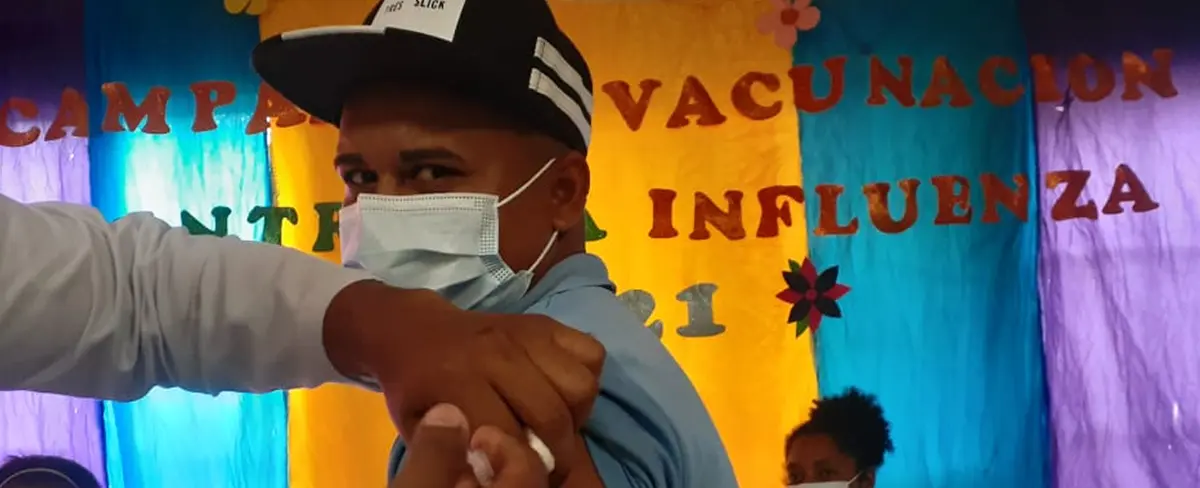 Pobladores de Bluefields reciben vacuna contra influenza