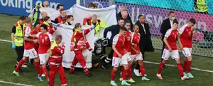 Christian Eriksen en condiciones “estables” tras colapsar en la Euro 2021