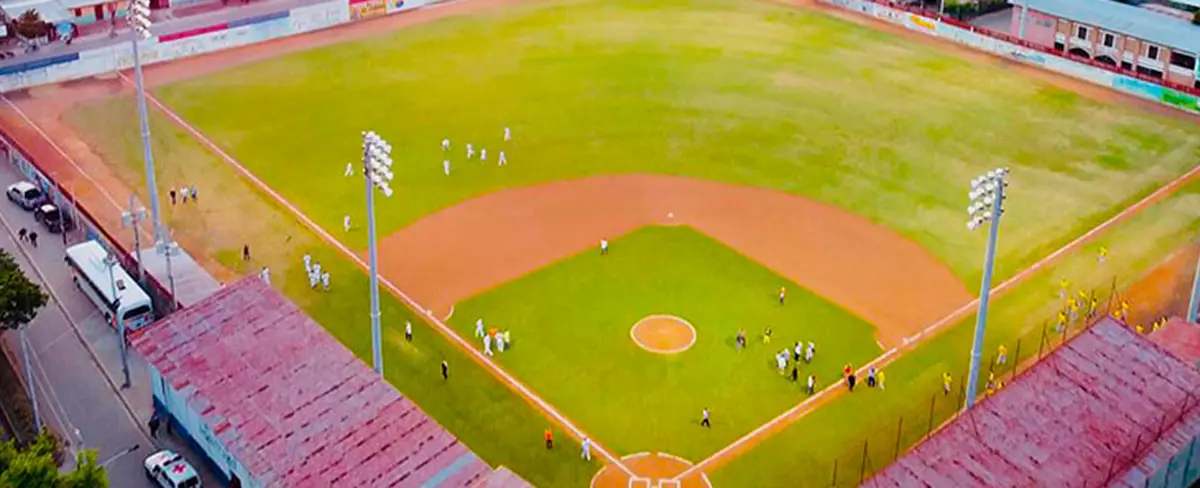 En Fotos: Así luce el Estadio de beisbol de Somoto con iluminación nueva
