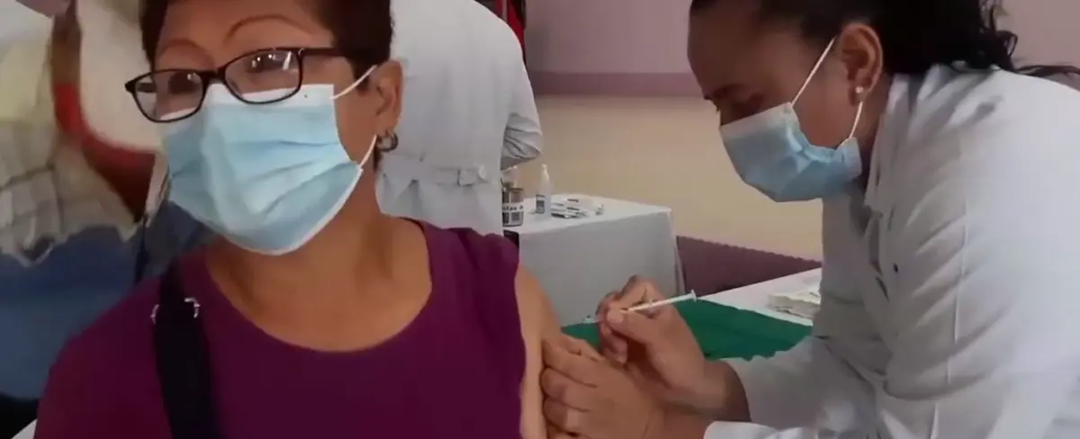 Minsa inmuniza con éxito a Caraceños contra la Covid-19