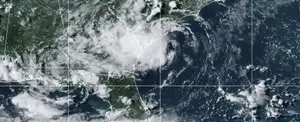 Huracán Elsa ocasiona serios estragos en Barbados