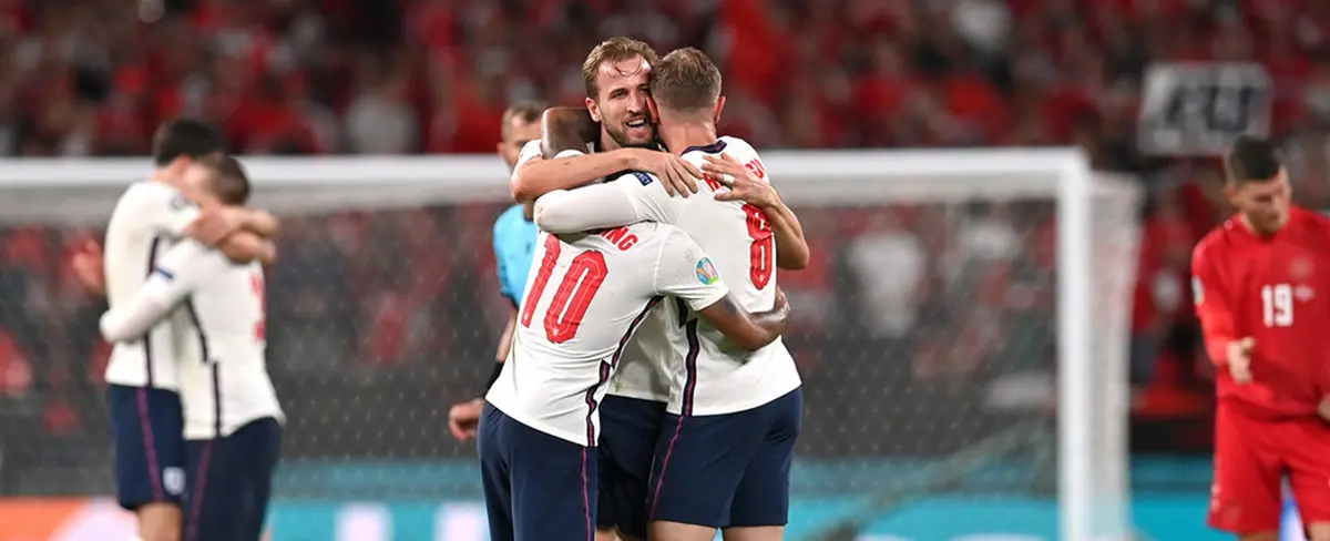 Inglaterra clasifica para final de Eurocopa por primera vez en su historia