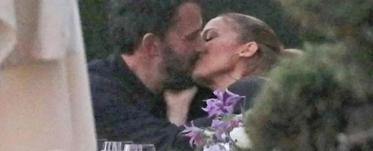 Comparten foto de Jennifer López y Ben Affleck después de reanudar su noviazgo