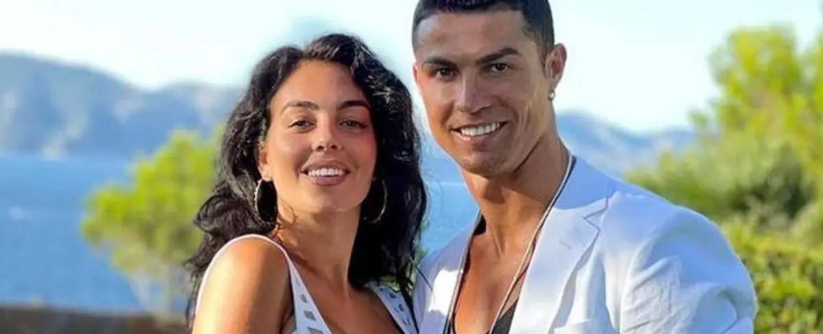 Cristiano Ronaldo y Georgina culminan sus vacaciones en un concierto