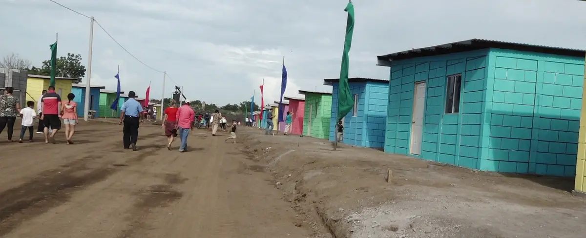 Entregan 100 nuevas viviendas del programa Bismarck Martínez en Managua