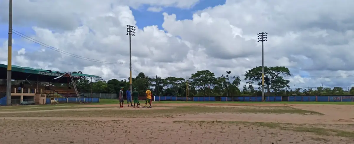 Costa Caribe entrena en Bonanza
