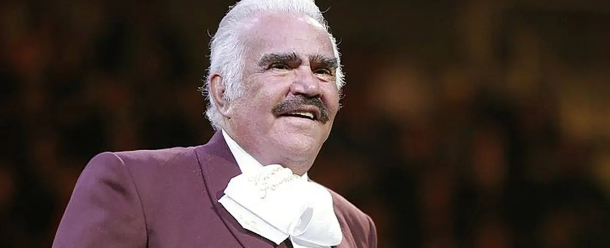 Vicente Fernández continúa en condiciones críticas