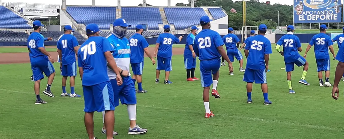 Preselección de béisbol Sub 23 en decisiva cuarta semana de preparación