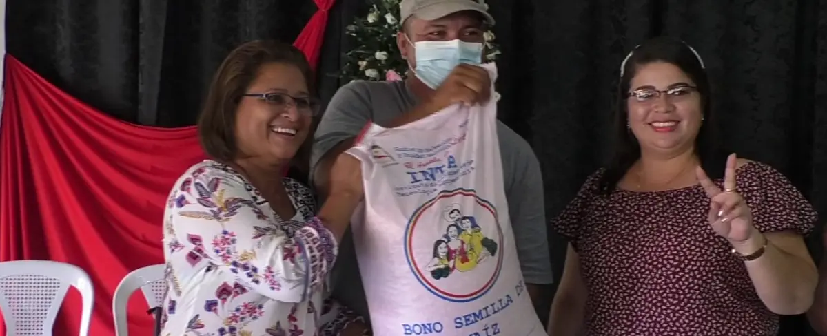 Pequeños productores reciben Bonos Tecnológicos de Semillas en León