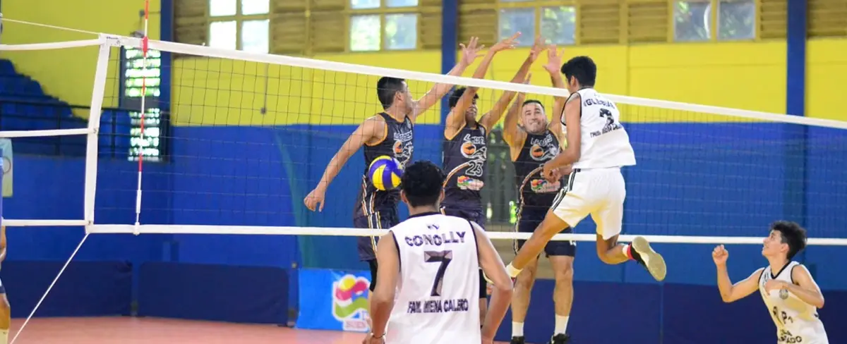 Real Estelí mantiene liderato en voleibol masculino