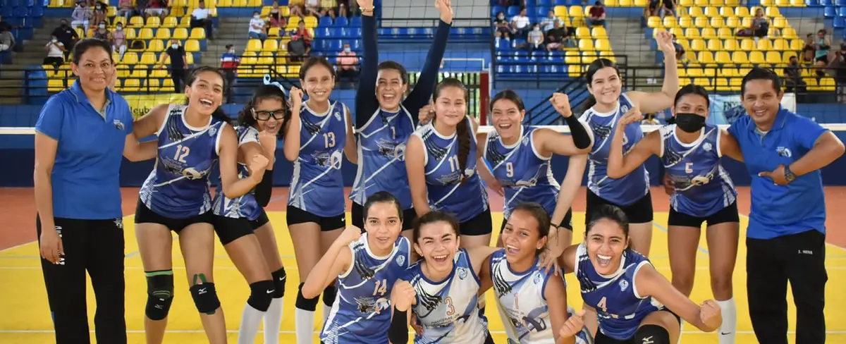 Tiburonas de Granada y Panteras Jr avanzan con categoría a la final del Campeonato Superior de Voleibol Femenino