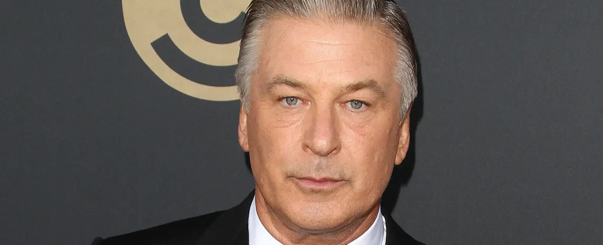 El actor Alec Baldwin mata por accidente a una mujer en el rodaje de su nueva película