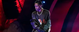 Víctimas de la tragedia en demandan a Travis Scott por $750 millones