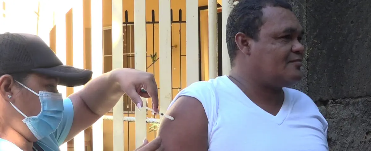 Barrio La Luz protagoniza una jornada más de vacunación antiCovid