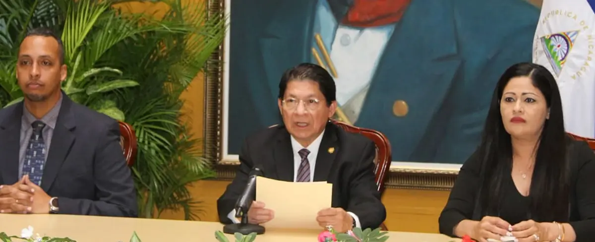 Nicaragua rompe relaciones diplomáticas con Taiwán