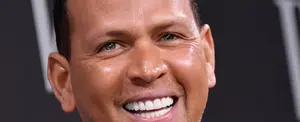 Alex Rodríguez celebrará navidad con su ex esposa e hijas