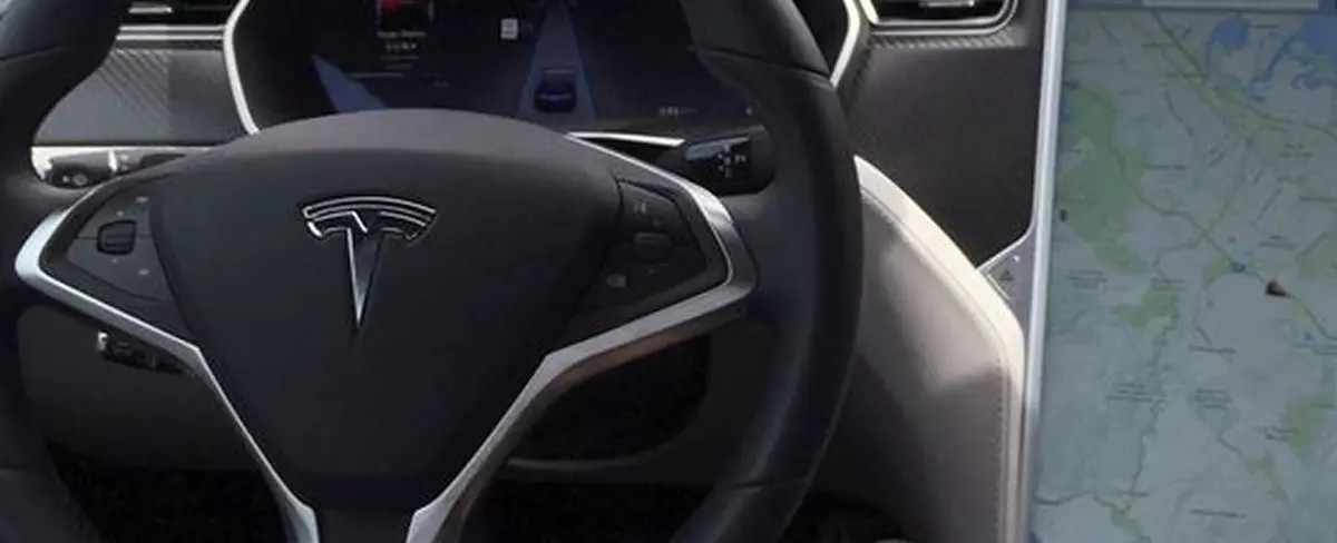 Elon Musk apunta por un software que permita el autopilotaje de coches
