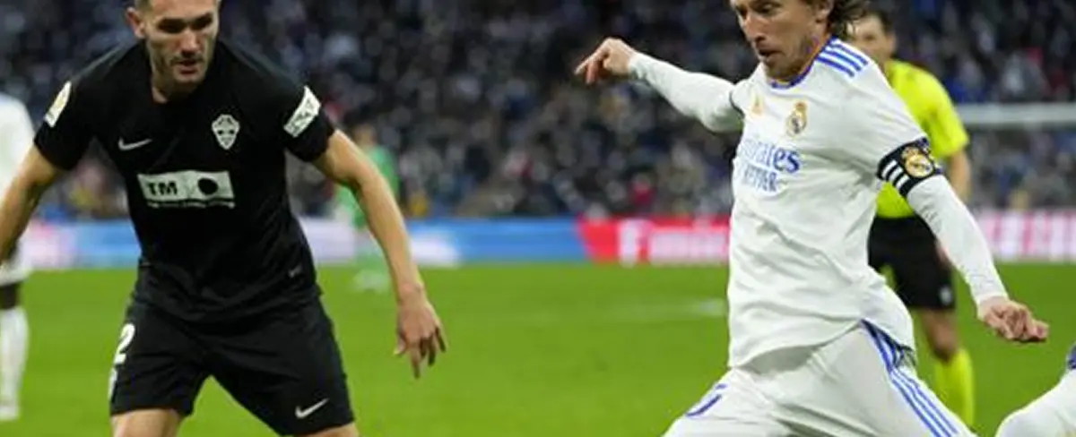 Real Madrid empata con el Elche en un agónico partido