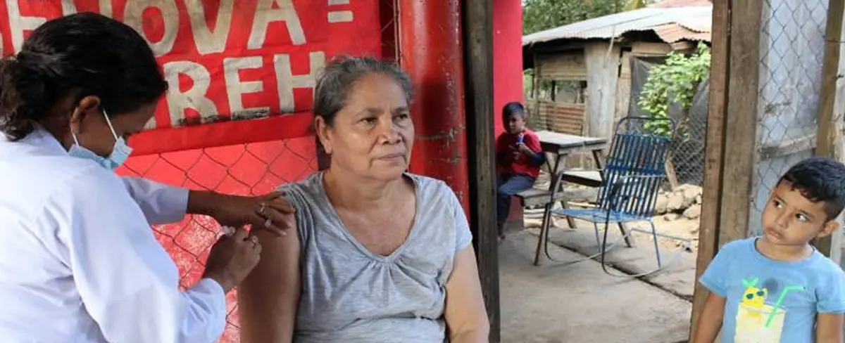 Efectúan jornada de vacunación antiCovid en Tipitapa