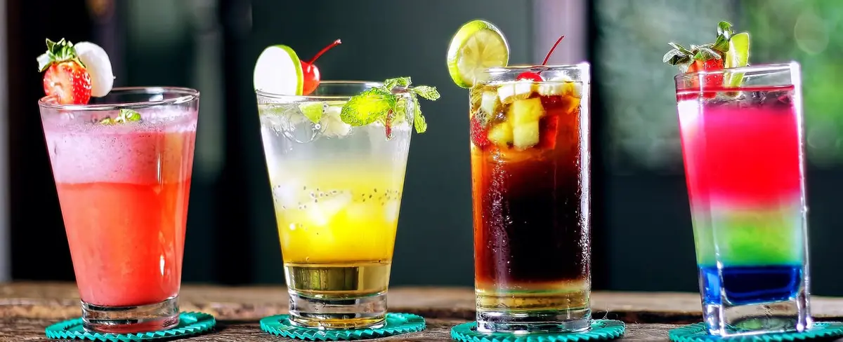 Adolescentes que consumen bebidas azucaradas son más propensos al peso excesivo