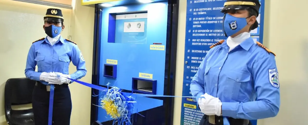 Leoneses cuentan con nuevo kiosco tecnológico policial