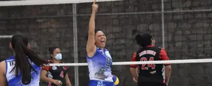 Panteras lideran el voleibol femenino