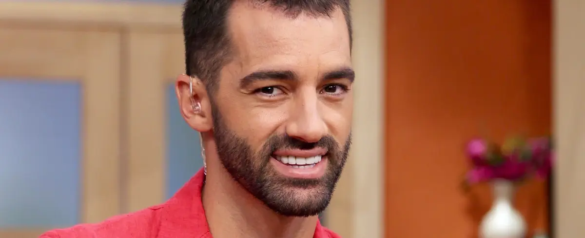 Toni Costa confirma su noviazgo con Evelyn Beltrán