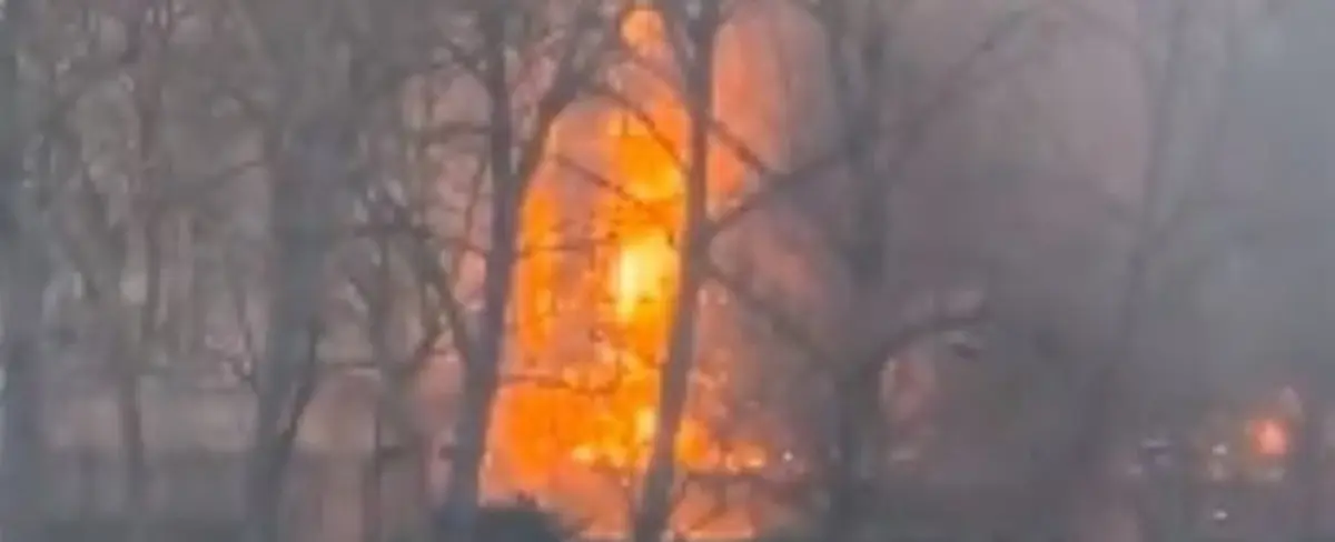 Voraz incendio se produce cerca del Museo de Orsay en París