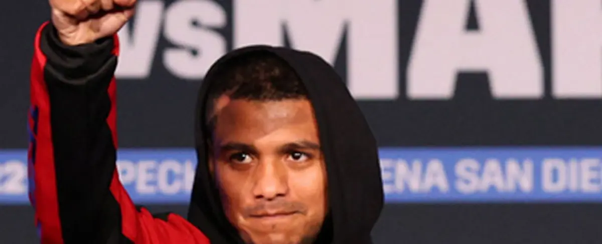 Román “Chocolatito” González vence la báscula tras ceremonia de pesaje