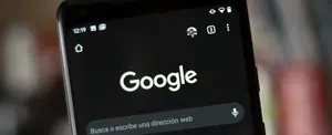 Google trabaja en un modo más oscuro para la versión móvil de la app