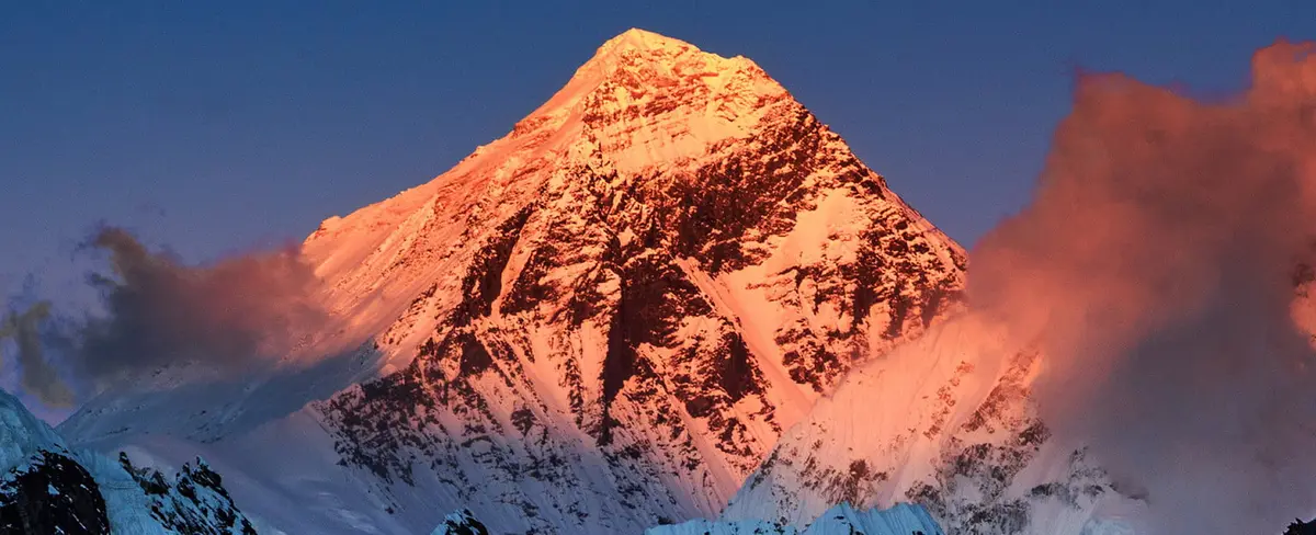 Muestran cómo se ve la cumbre del Everest sin nubes