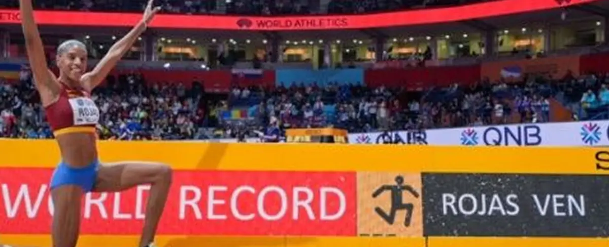 La atleta Yulimar Rojas se corona primera tricampeona mundial en salto triple