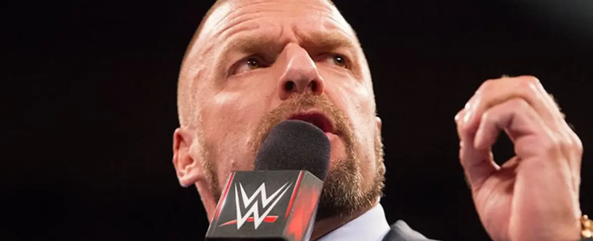 Triple H anuncia que se retira del ring meses después de haber sido hospitalizado