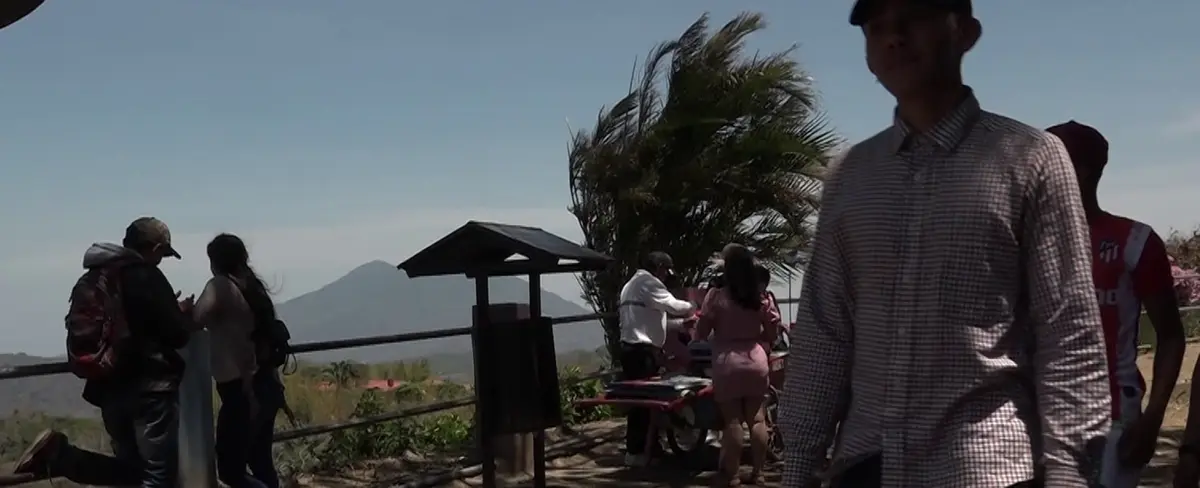Comerciantes del Mirador de Catarina contentos con el resultado de sus ventas