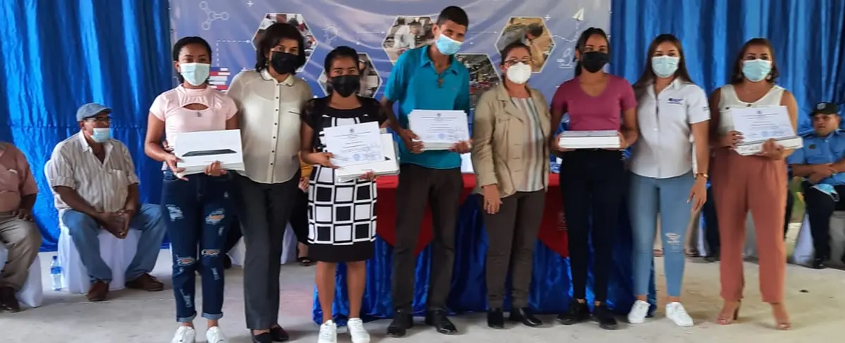 Reconocen la excelencia de estudiantes del programa UNICAM en Estelí
