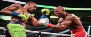 Errol Spencer consigue contundente victoria por nocaut ante Yordenis Ugás