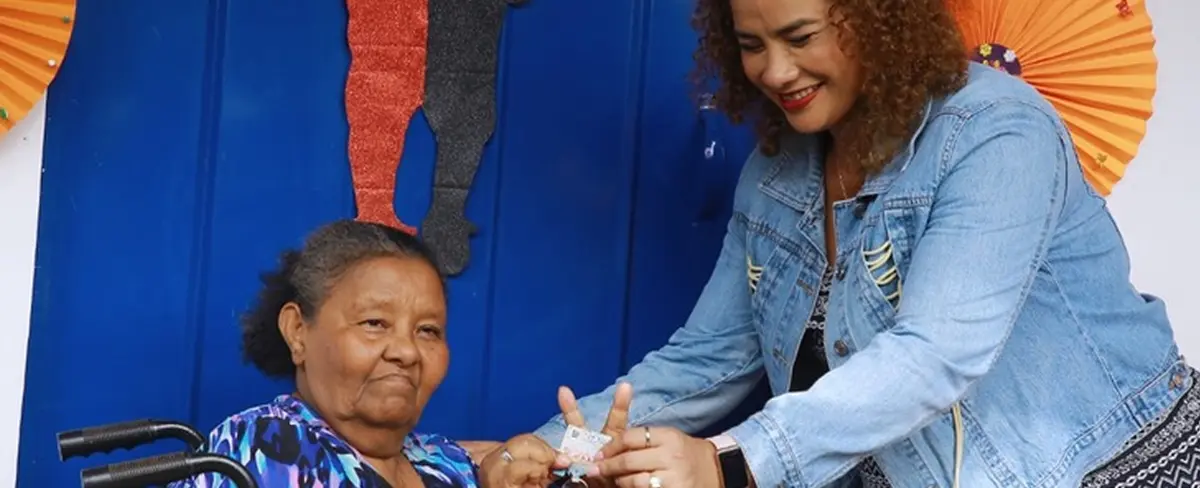 Comuna de Managua entrega dos viviendas dignas en el barrio Carlos Fonseca