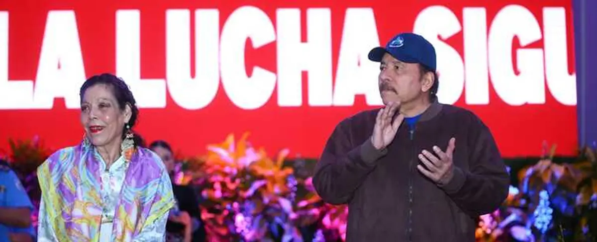 Daniel y Rosario presiden acto por el Día de la Dignidad Nacional