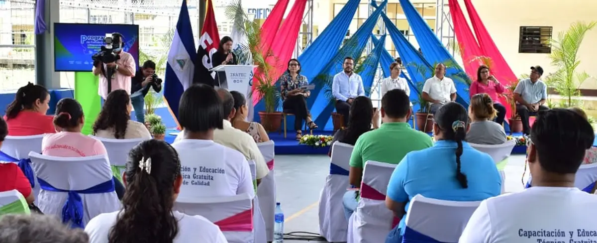 Lanzan Programa de Fortalecimiento a egresados de Escuelas Municipales de Oficio en León