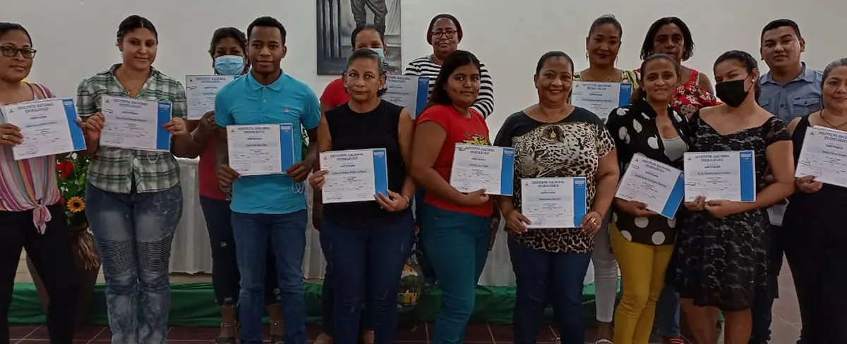 Certifican a protagonistas de cursos en Escuelas de Oficio de Bluefields