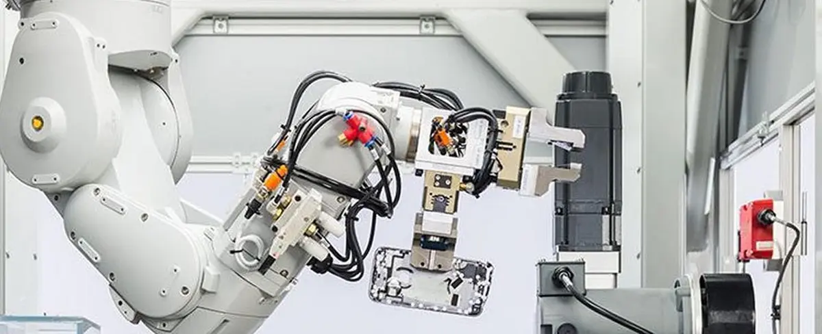 Conoce a Deisy, el Robot de Apple que recicla más de 10 minerales