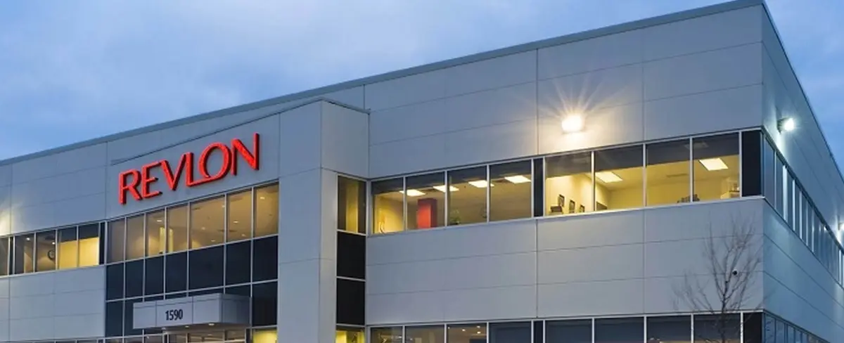 Empresa de cosméticos Revlon se declara en quiebra
