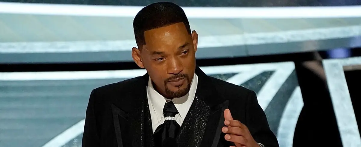 Will Smith reitera disculpa a Chris Rock tras cachetearlo en los Oscar
