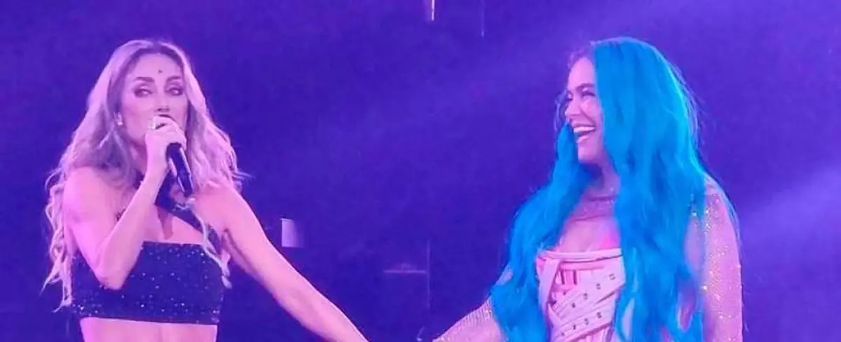 Karol G y Anahí recrean éxito musical “Salvame” de RBD en México