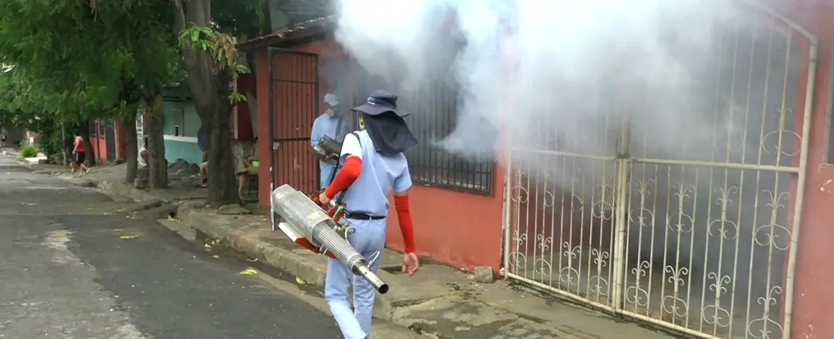 Casi 2 mil viviendas fueron fumigadas en el barrio San Sebastian de Managua