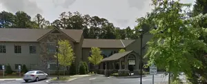 Reportan tiroteo en una iglesia episcopal en Alabama, EE.UU.